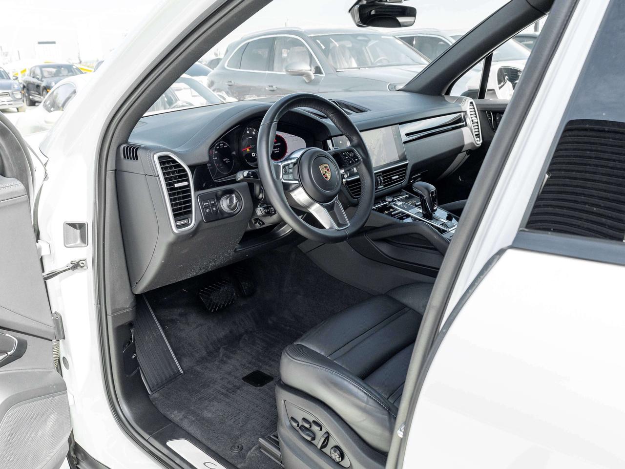 2023 Porsche Cayenne Low Kms   Adaptive Cruise   21" Wheels   CERTIFIED Photo