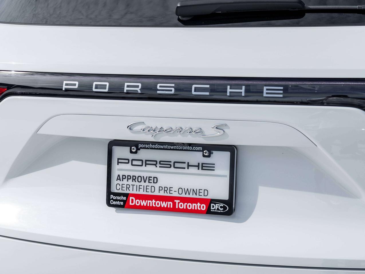 2023 Porsche Cayenne Low Kms   Adaptive Cruise   21" Wheels   CERTIFIED Photo