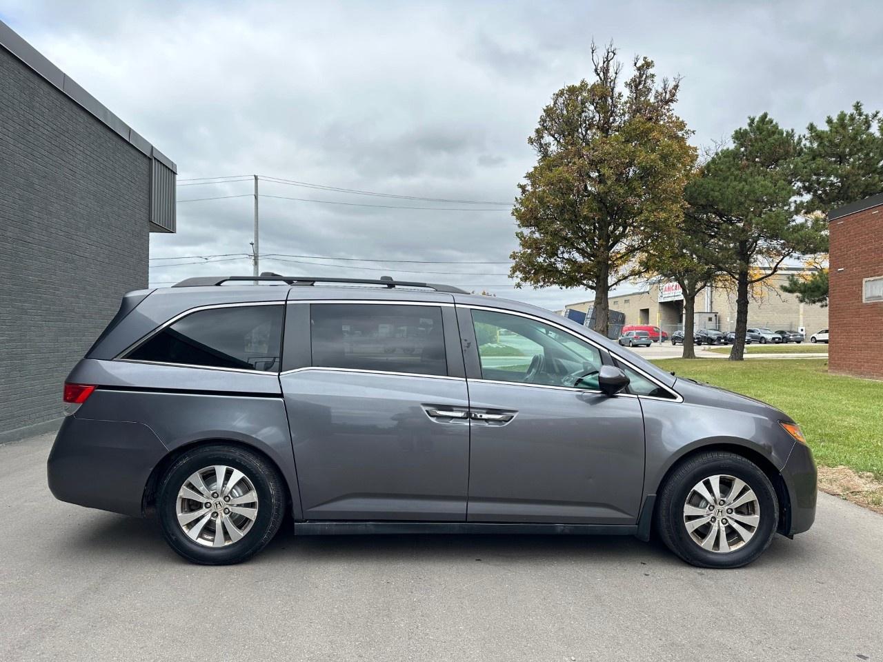 2014 Honda Odyssey EX Photo