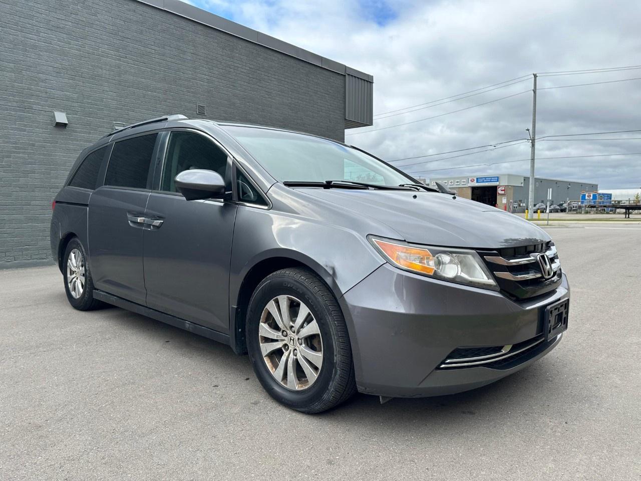 2014 Honda Odyssey EX Photo