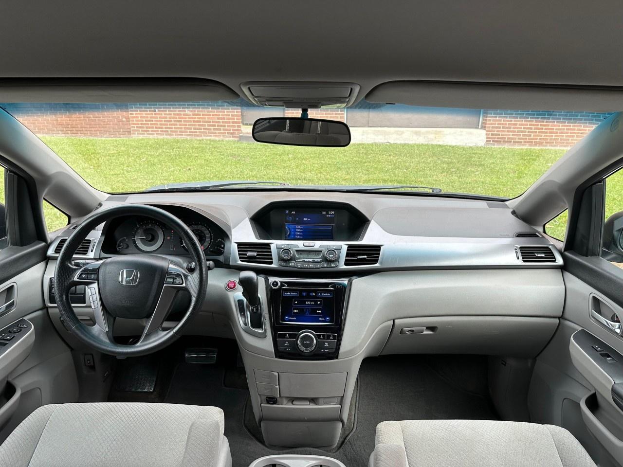 2014 Honda Odyssey EX Photo