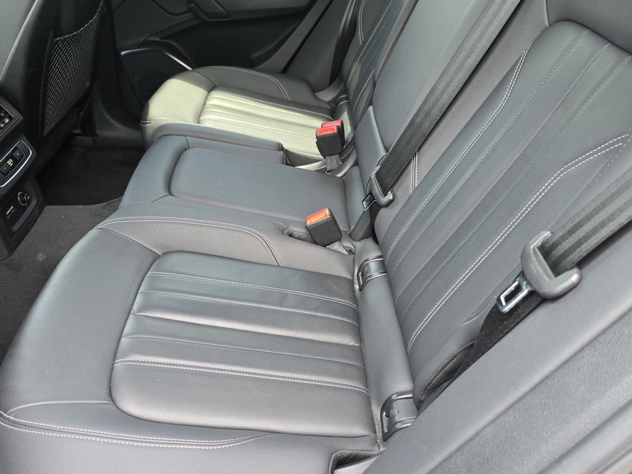 2022 Audi Q5 Komfort Photo