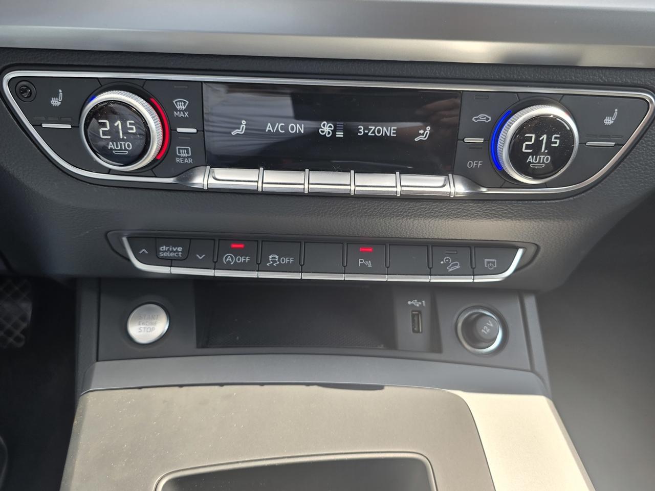 2022 Audi Q5 Komfort Photo