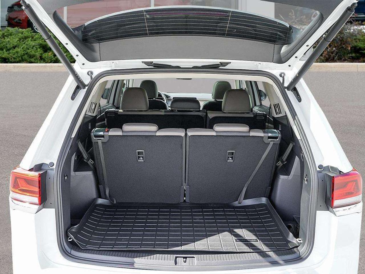 2026 Volkswagen Atlas 2.0 TSI Highline  VW Certified Carplay Photo