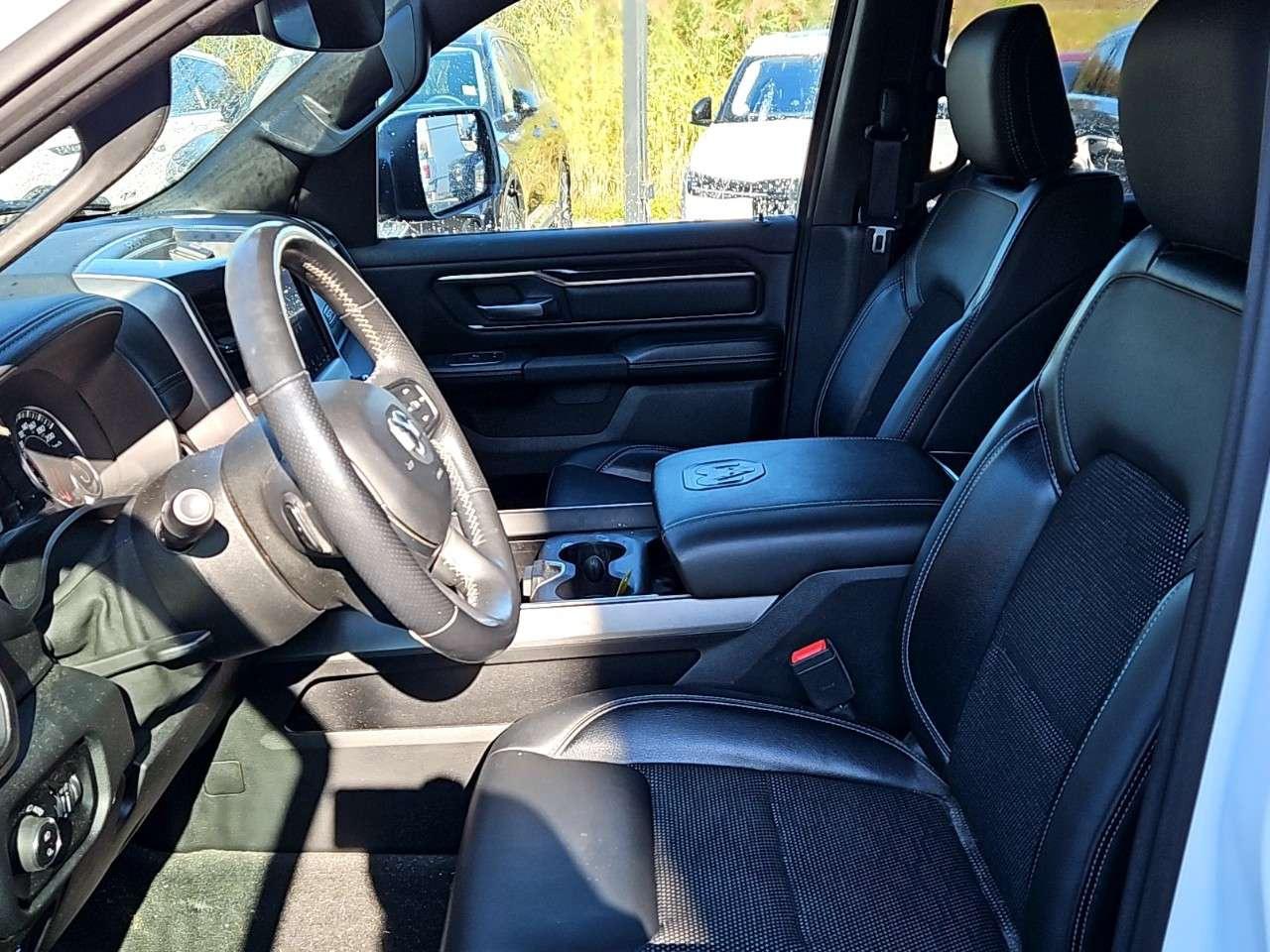 2021 RAM 1500 SPORT   CREW CAB   5.7L V8    4X4 Photo