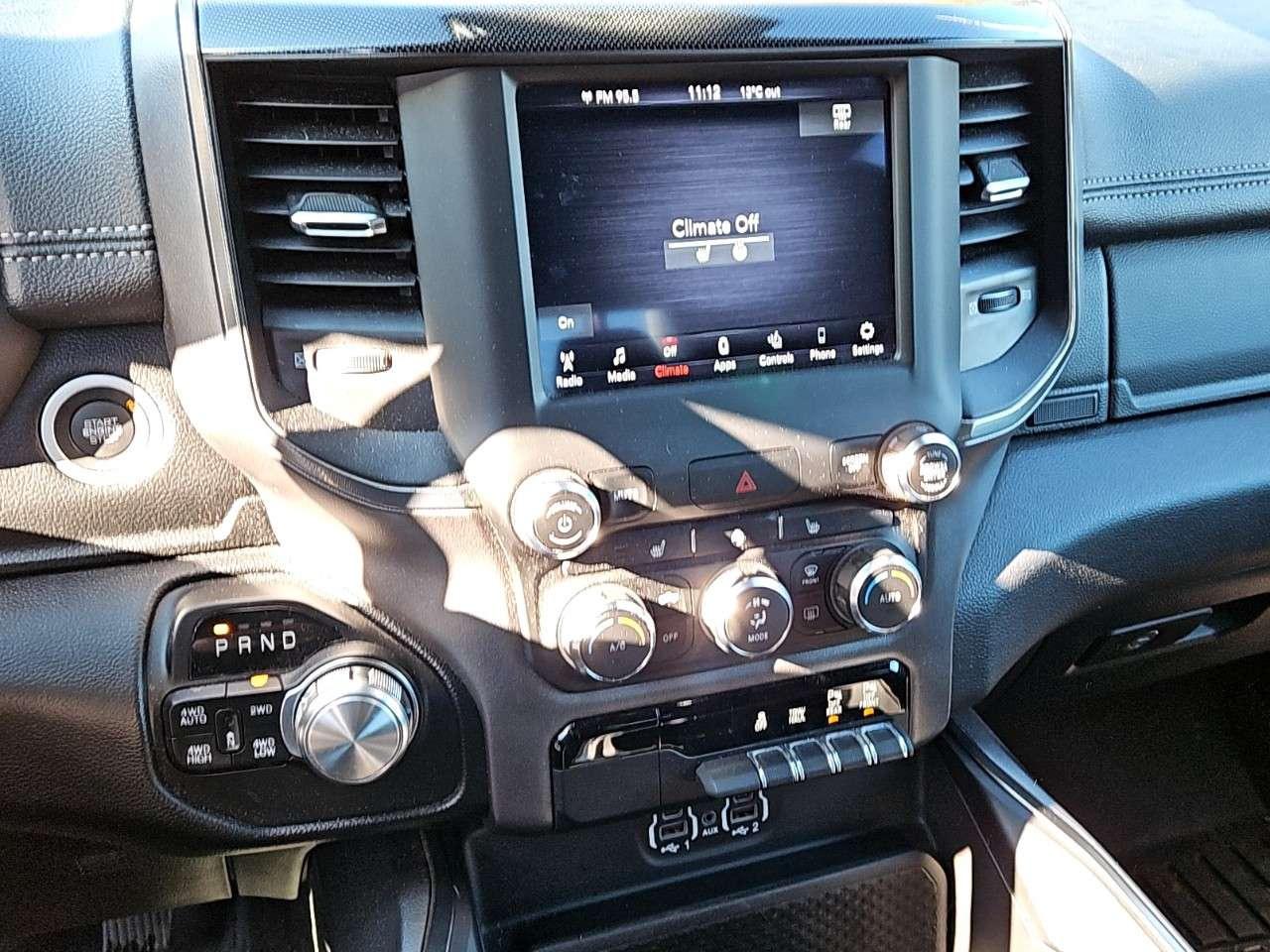 2021 RAM 1500 SPORT   CREW CAB   5.7L V8    4X4 Photo