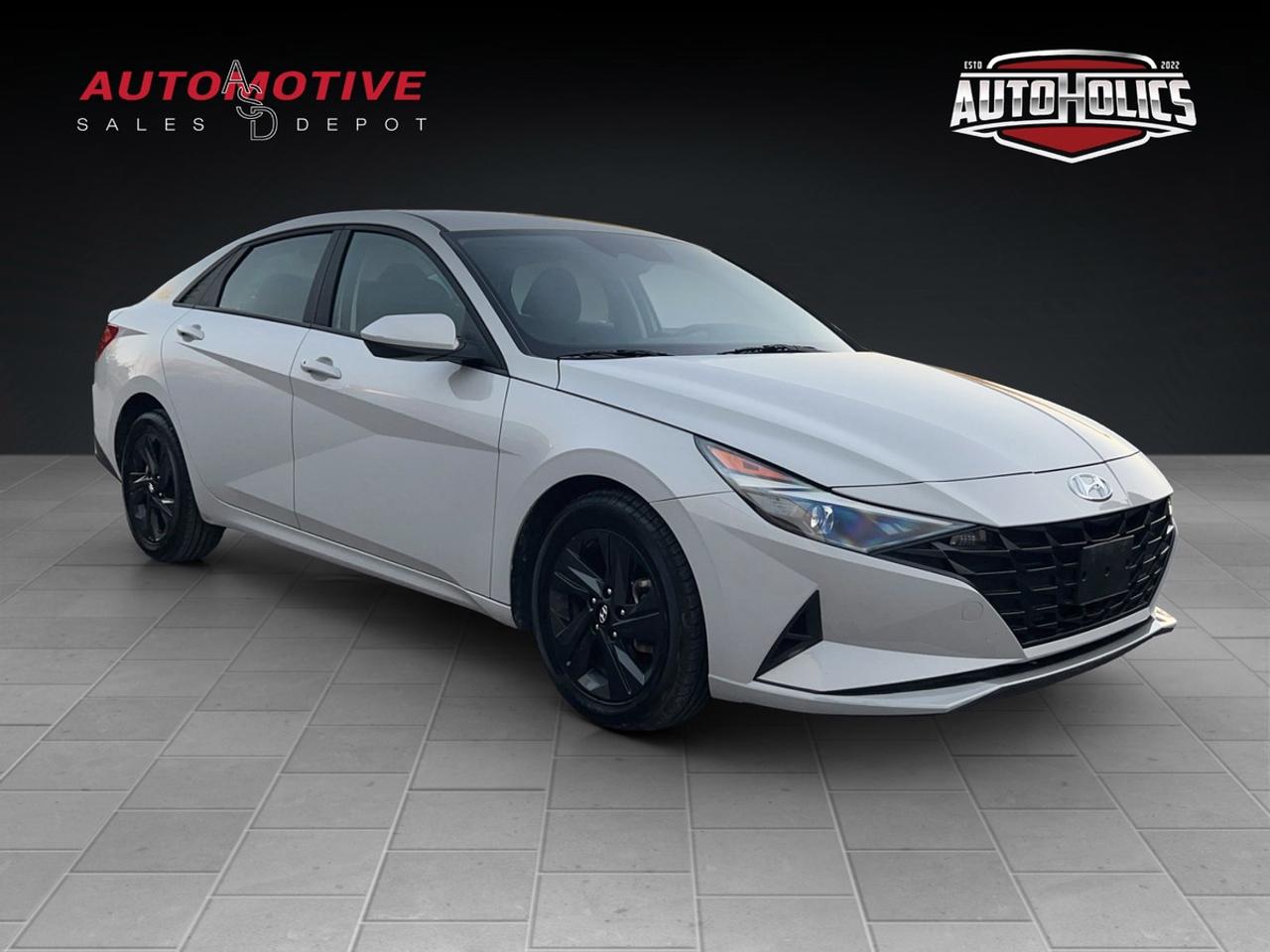 2023 Hyundai Elantra SEL Photo