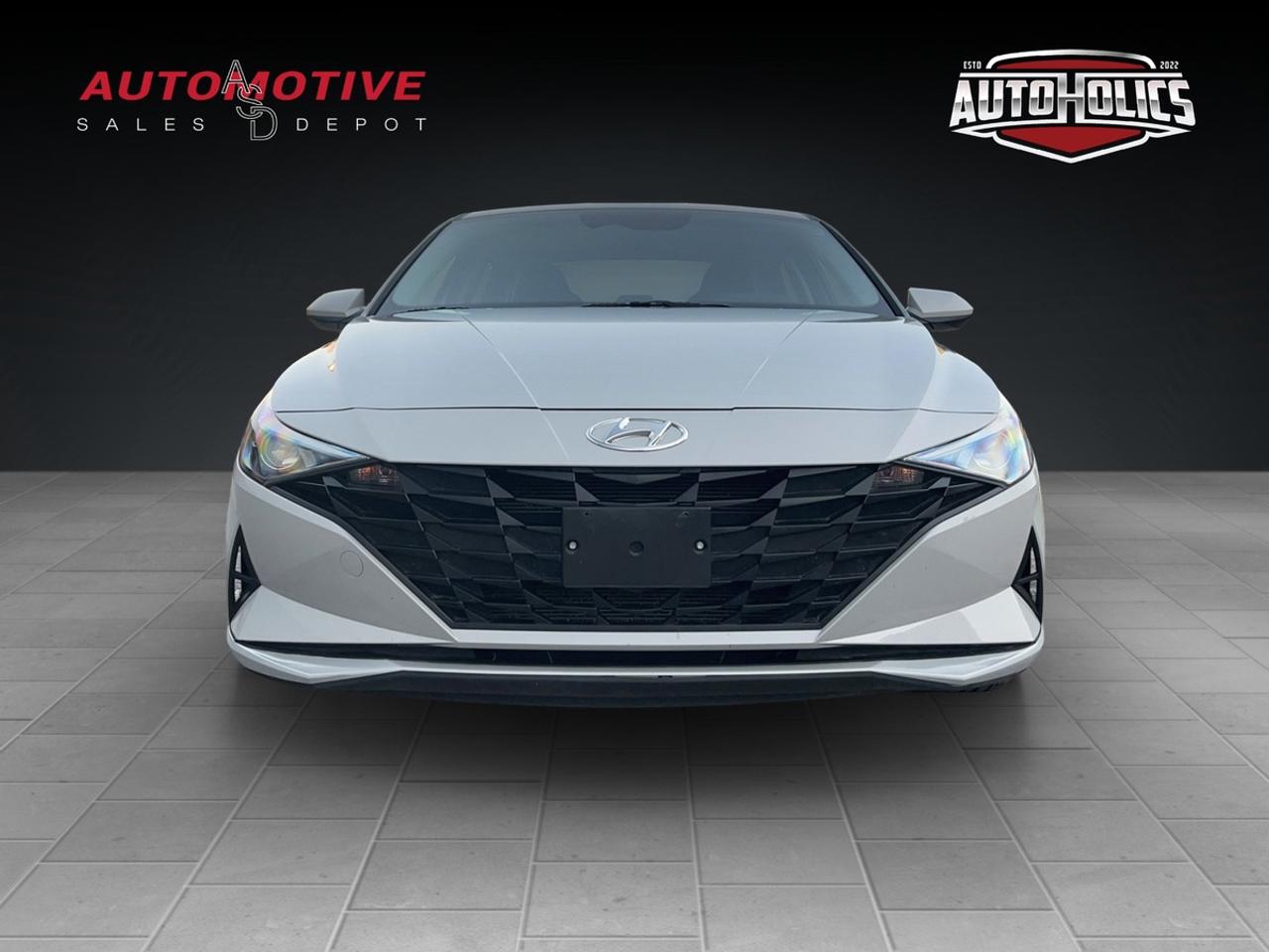 2023 Hyundai Elantra SEL Photo