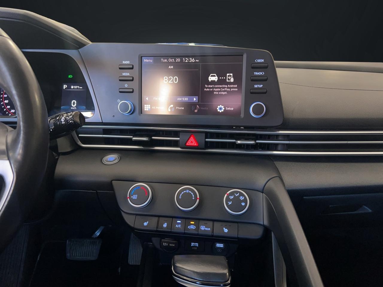2023 Hyundai Elantra SEL Photo