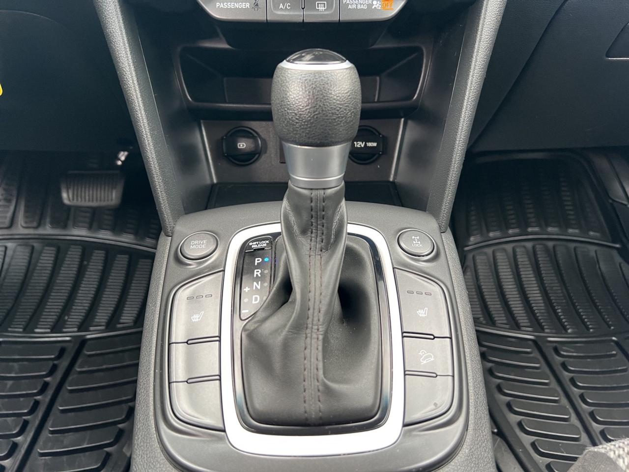 2020 Hyundai KONA Essential Photo
