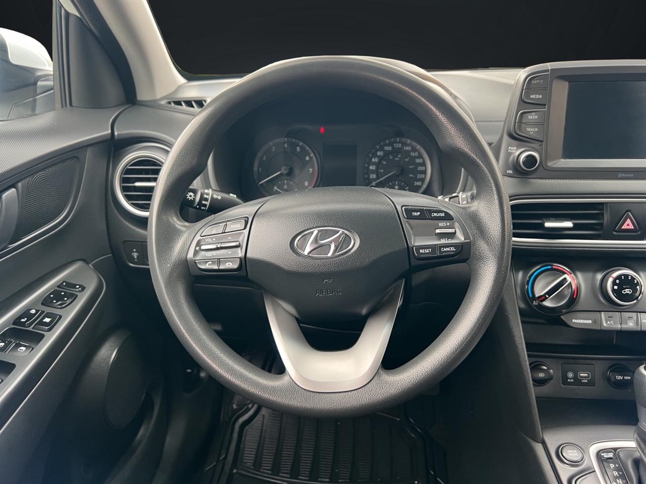 2020 Hyundai KONA Essential Photo