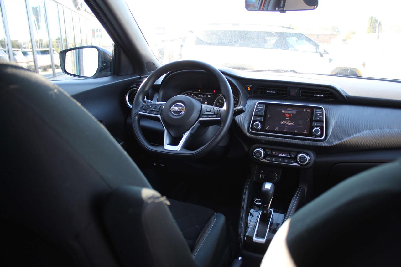 2019 Nissan Kicks S Photo