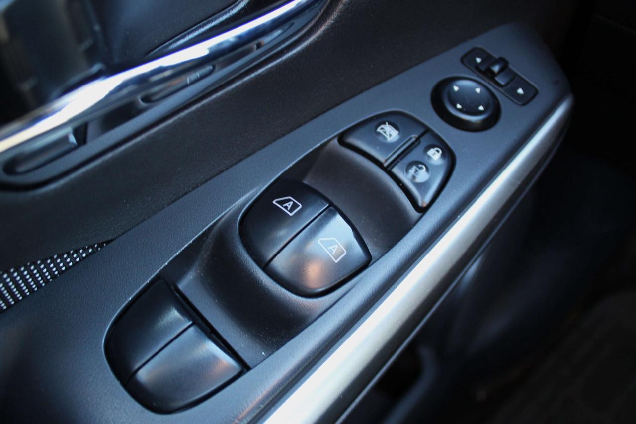 2019 Nissan Kicks S Photo