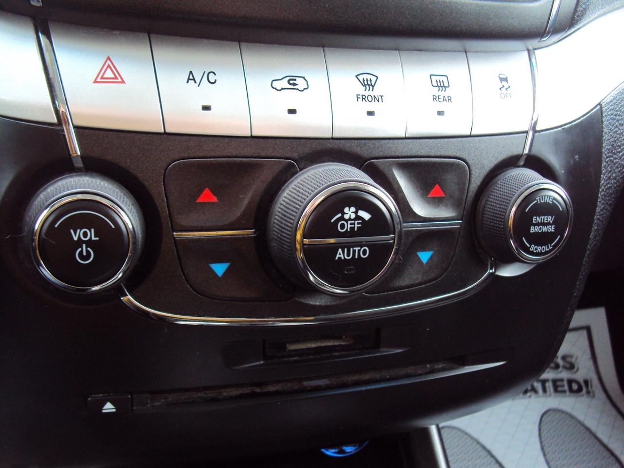 2015 Dodge Journey SXT Photo
