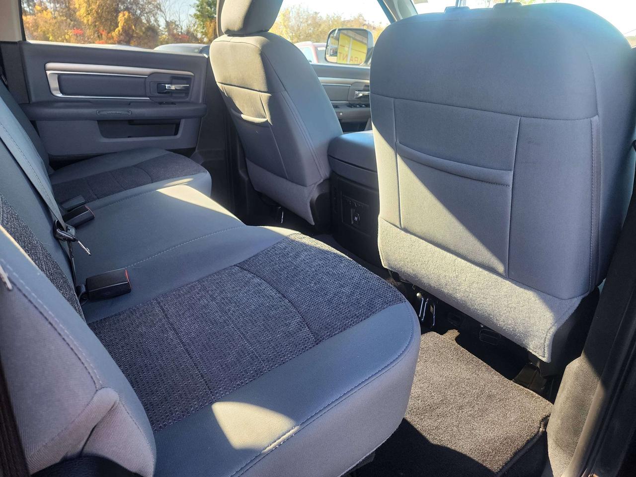 2018 RAM 1500 SLT Photo