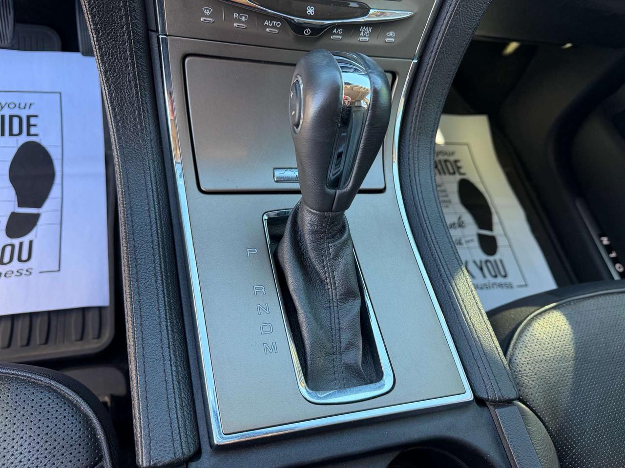 2011 Lincoln MKX AWD ~ LEATHER ~ NAV ~ DUAL SUNROOF Photo