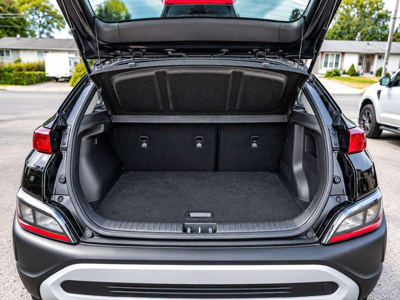 2022 Hyundai KONA Preferred AWD 2.0L   HTD SEATS & WHEEL   1 OWNER Photo