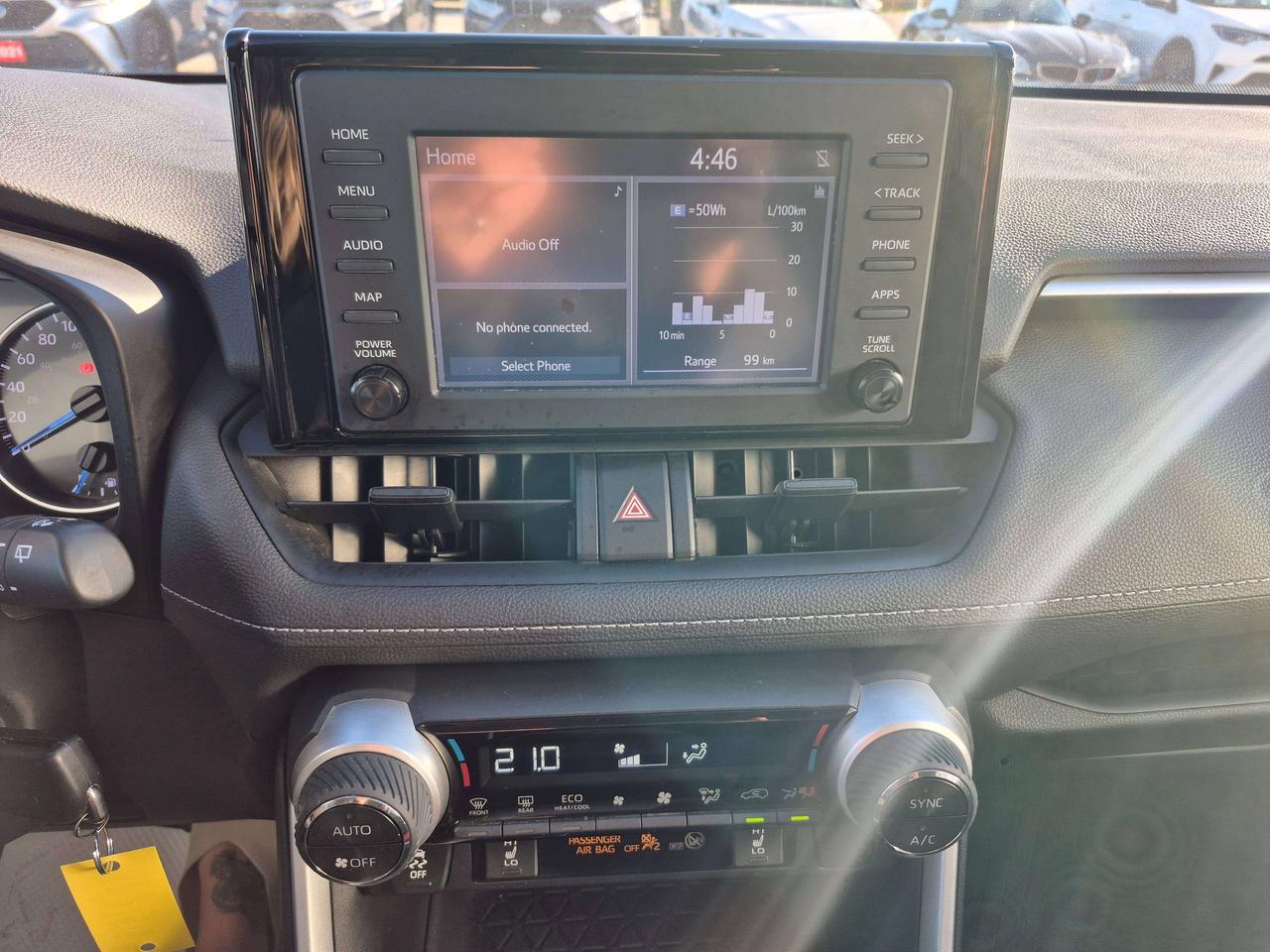 2019 Toyota RAV4 LE Photo