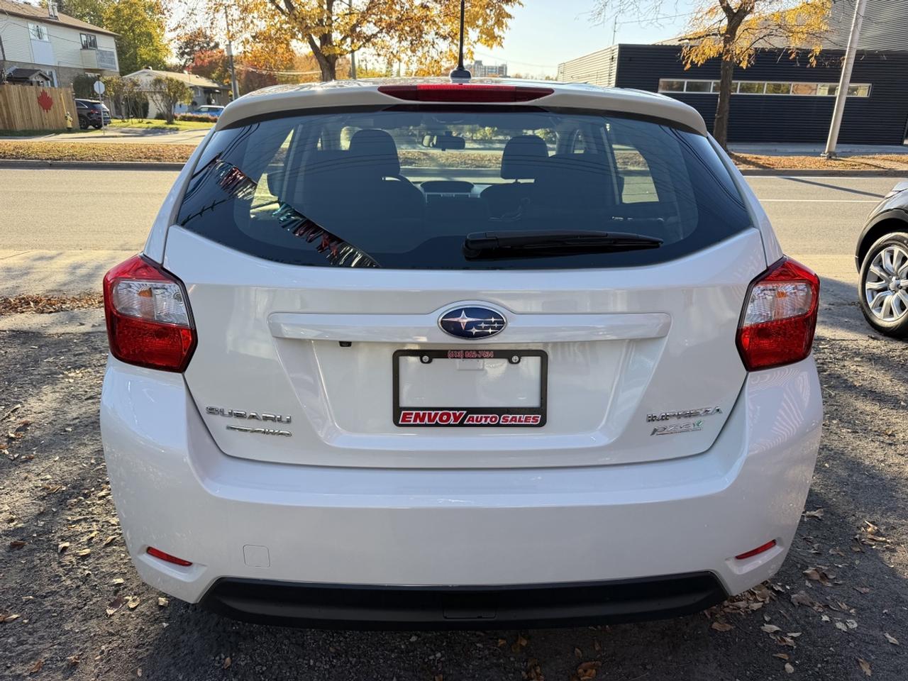 2016 Subaru Impreza 2.0i Photo