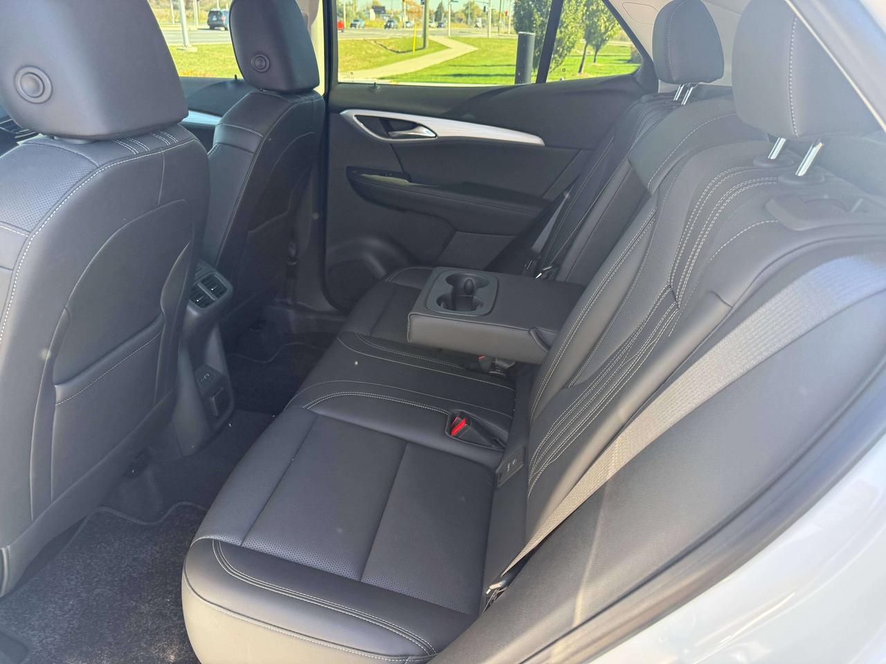 2024 Buick Envision Avenir   NO CLAIMS   PANO ROOF   VNT SEAT Photo