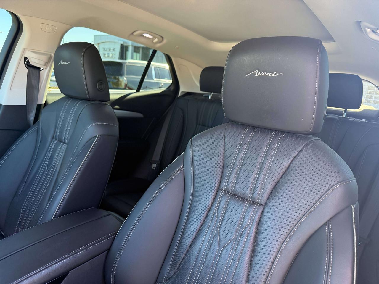 2024 Buick Envision Avenir   NO CLAIMS   PANO ROOF   VNT SEAT Photo
