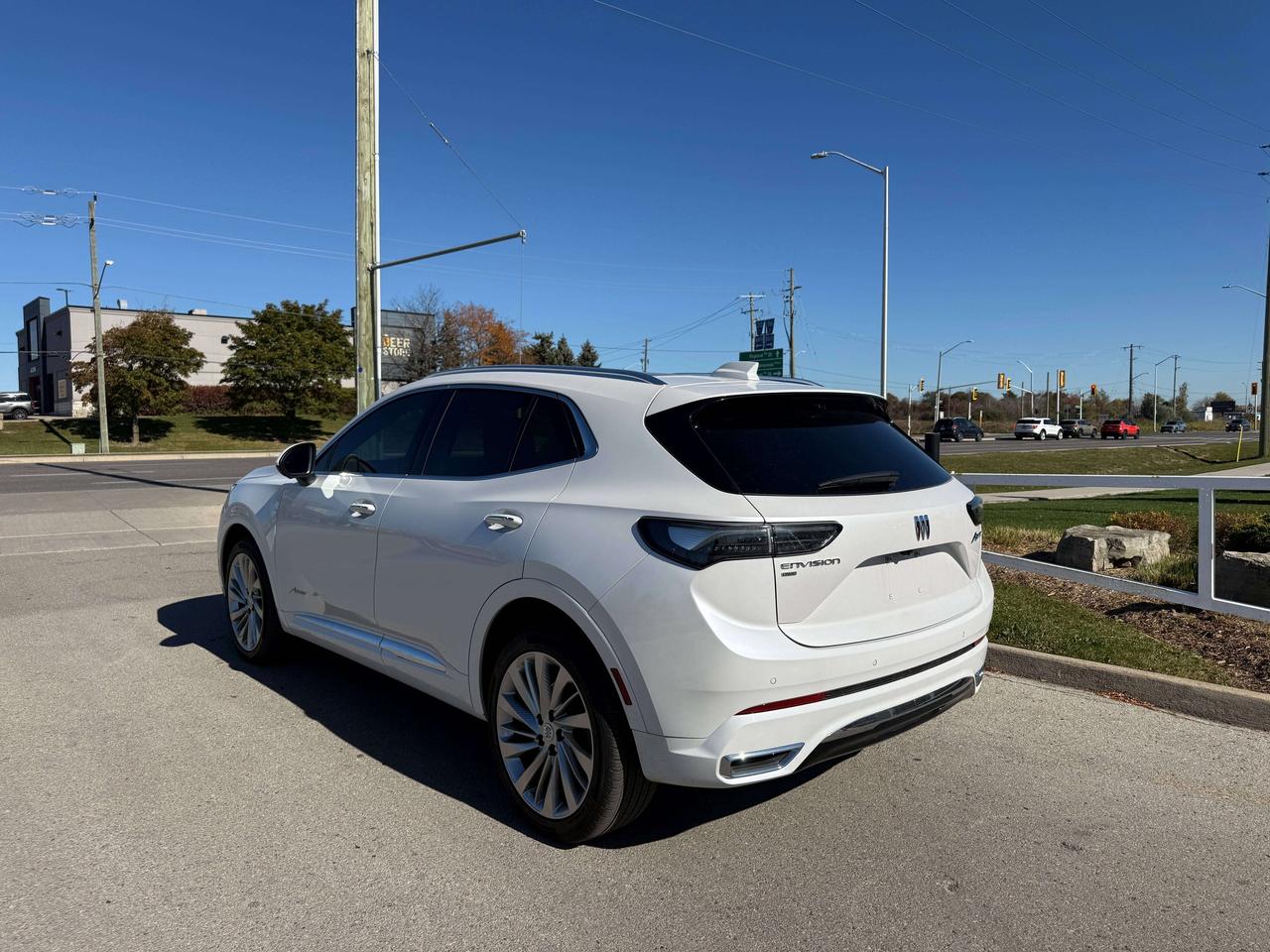 2024 Buick Envision Avenir   NO CLAIMS   PANO ROOF   VNT SEAT Photo
