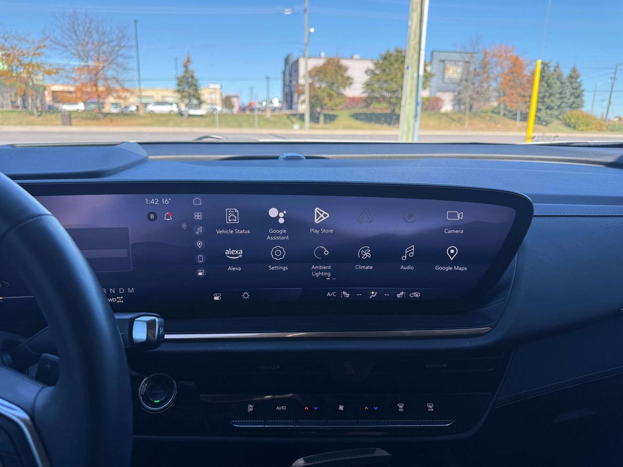 2024 Buick Envision Avenir   NO CLAIMS   PANO ROOF   VNT SEAT Photo