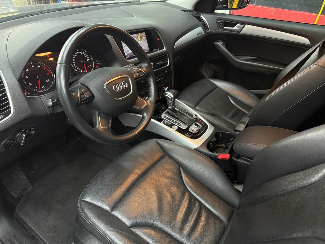 2014 Audi Q5 Prestige Photo