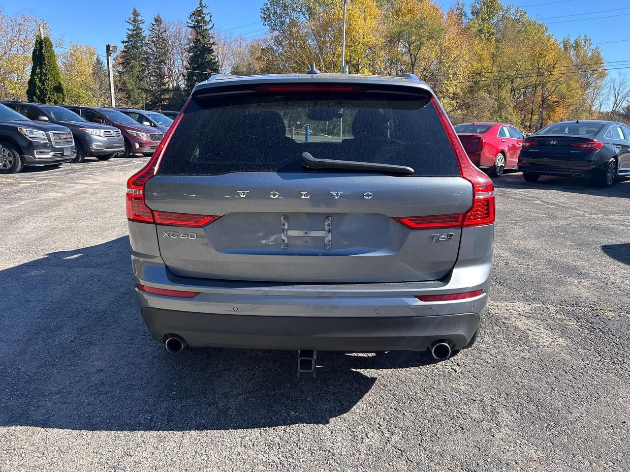 2018 Volvo XC60 Momentum Photo