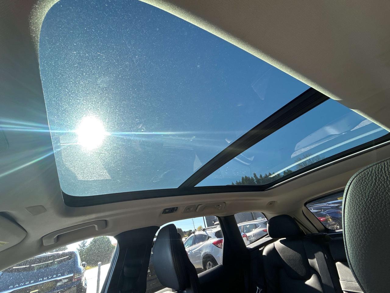 2018 Volvo XC60 Momentum Photo