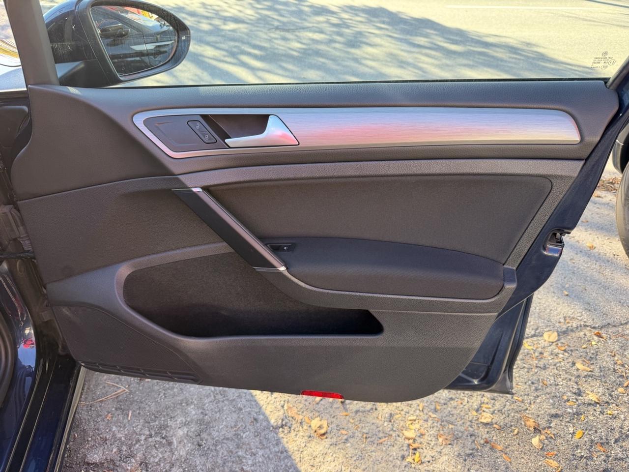 2015 Volkswagen Golf 1.8 TSI Photo