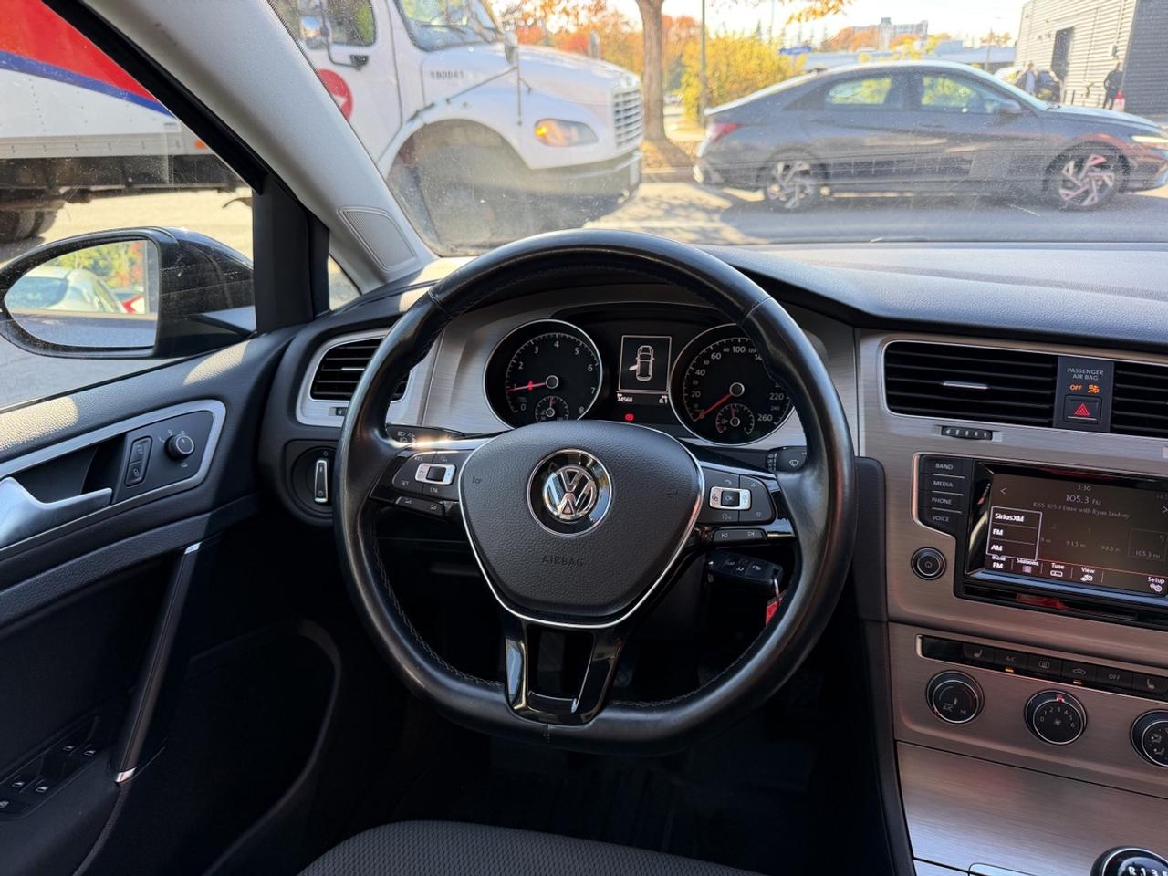 2015 Volkswagen Golf 1.8 TSI Photo