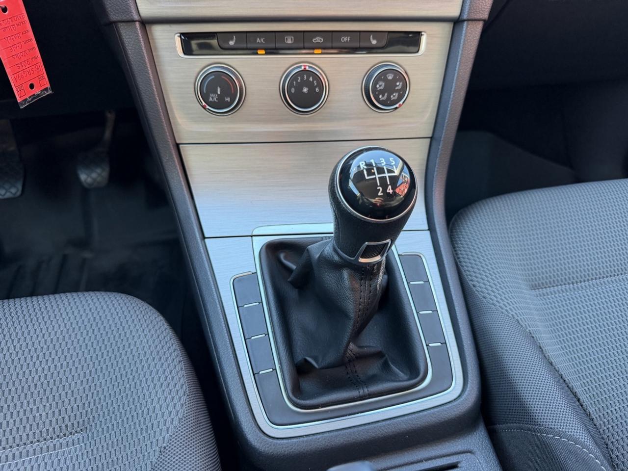 2015 Volkswagen Golf 1.8 TSI Photo