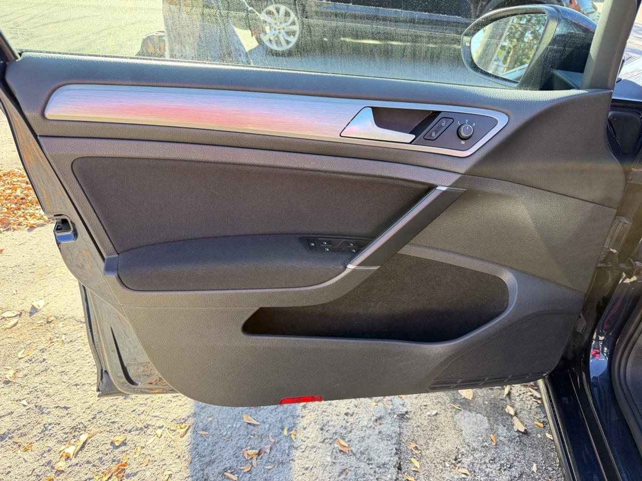2015 Volkswagen Golf 1.8 TSI Photo