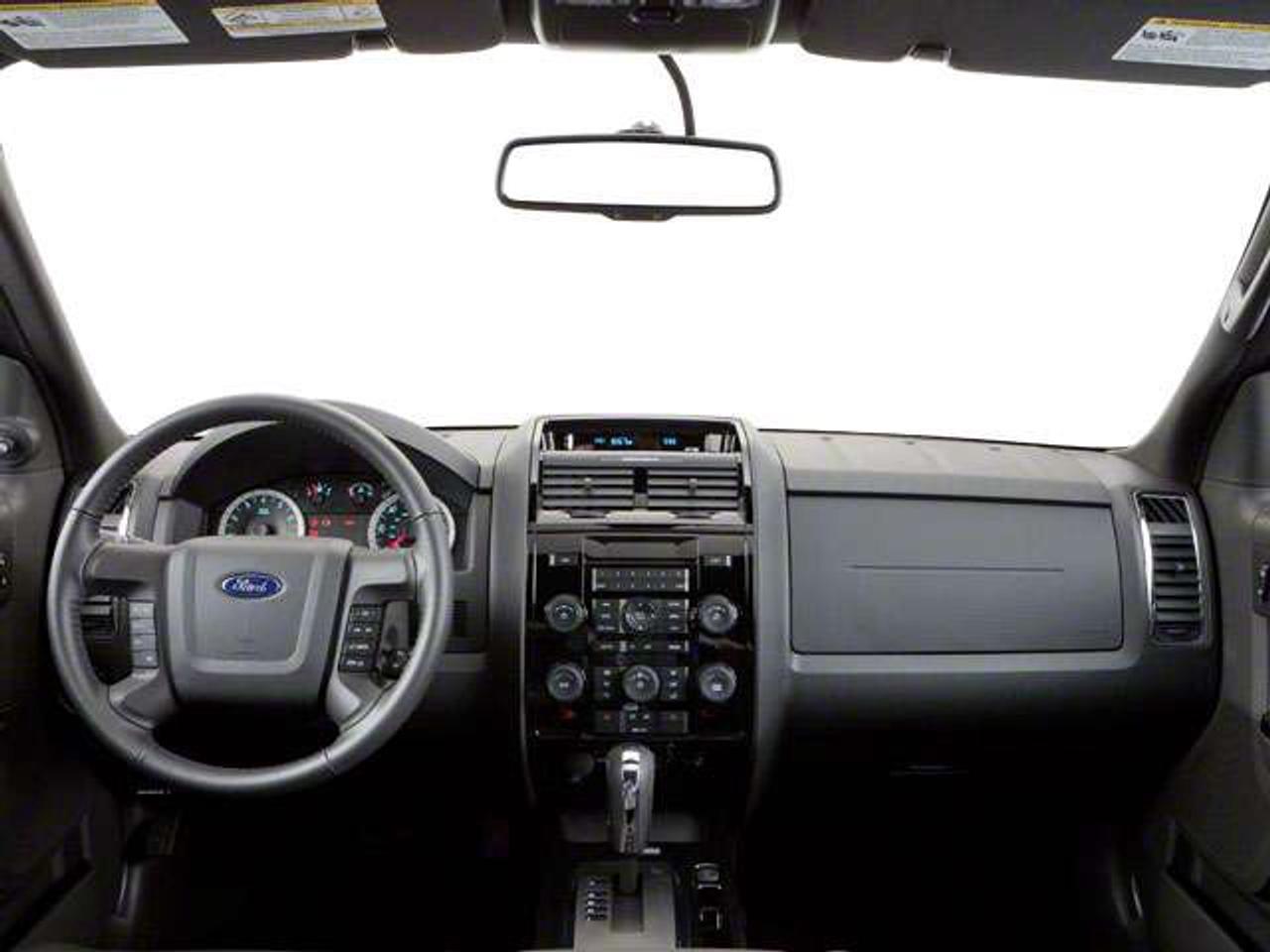 2010 Ford Escape 4WD 4DR V6 AUTO XLT Photo