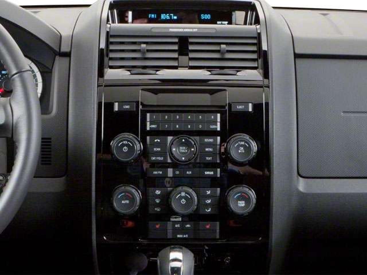 2010 Ford Escape 4WD 4DR V6 AUTO XLT Photo