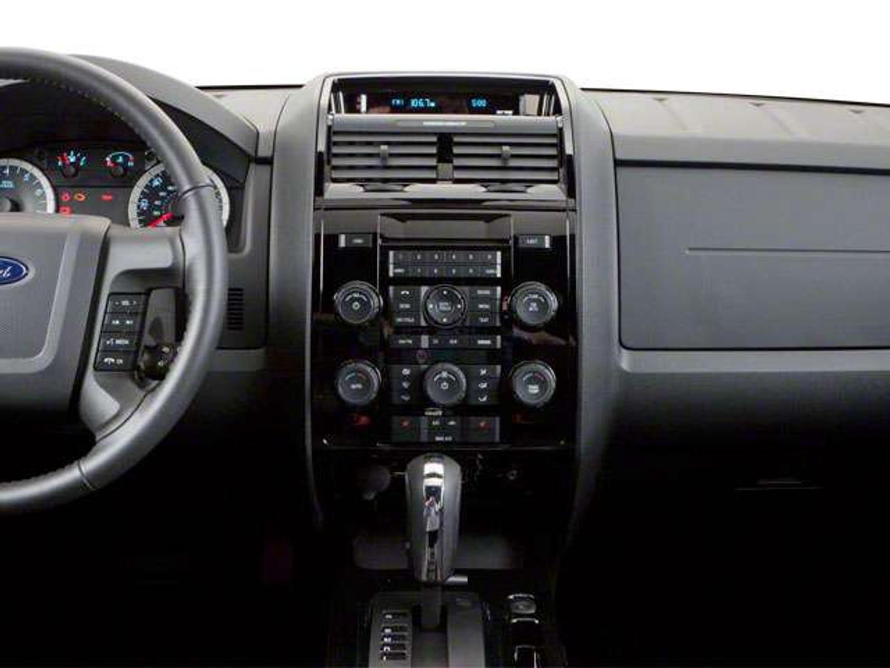 2010 Ford Escape 4WD 4DR V6 AUTO XLT Photo