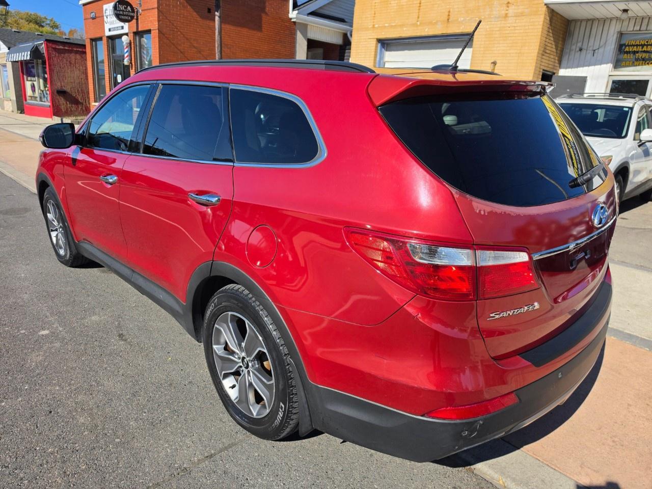 2016 Hyundai Santa Fe XL AWD 4dr 3.3L Auto Luxury Adventure Ed Photo