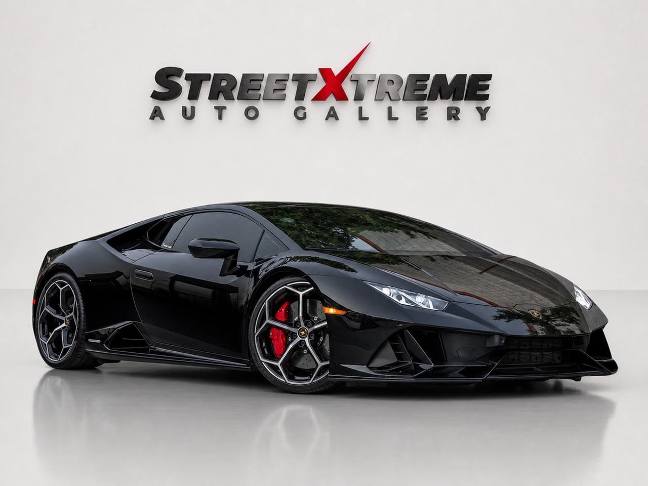 2023 Lamborghini Huracan EVO AWD Photo0