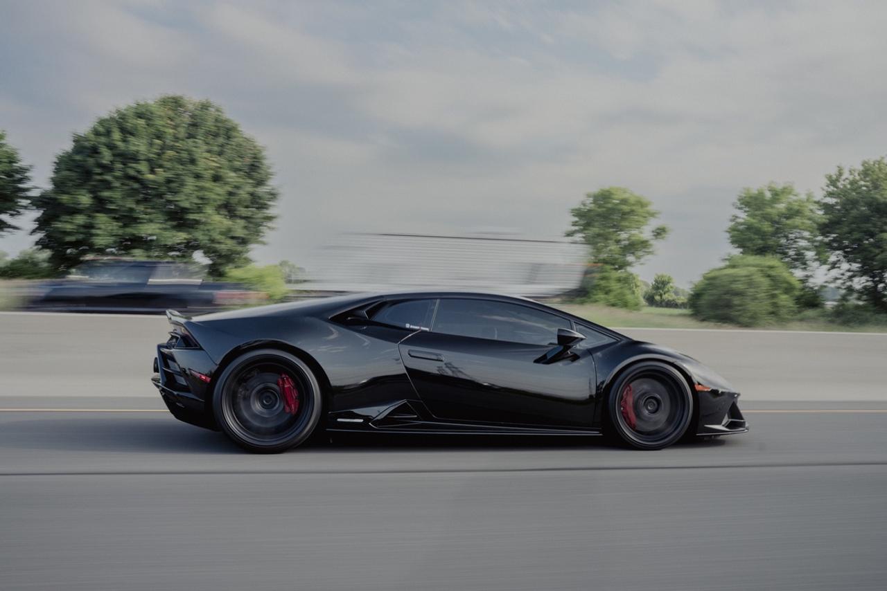 2023 Lamborghini Huracan EVO AWD Photo