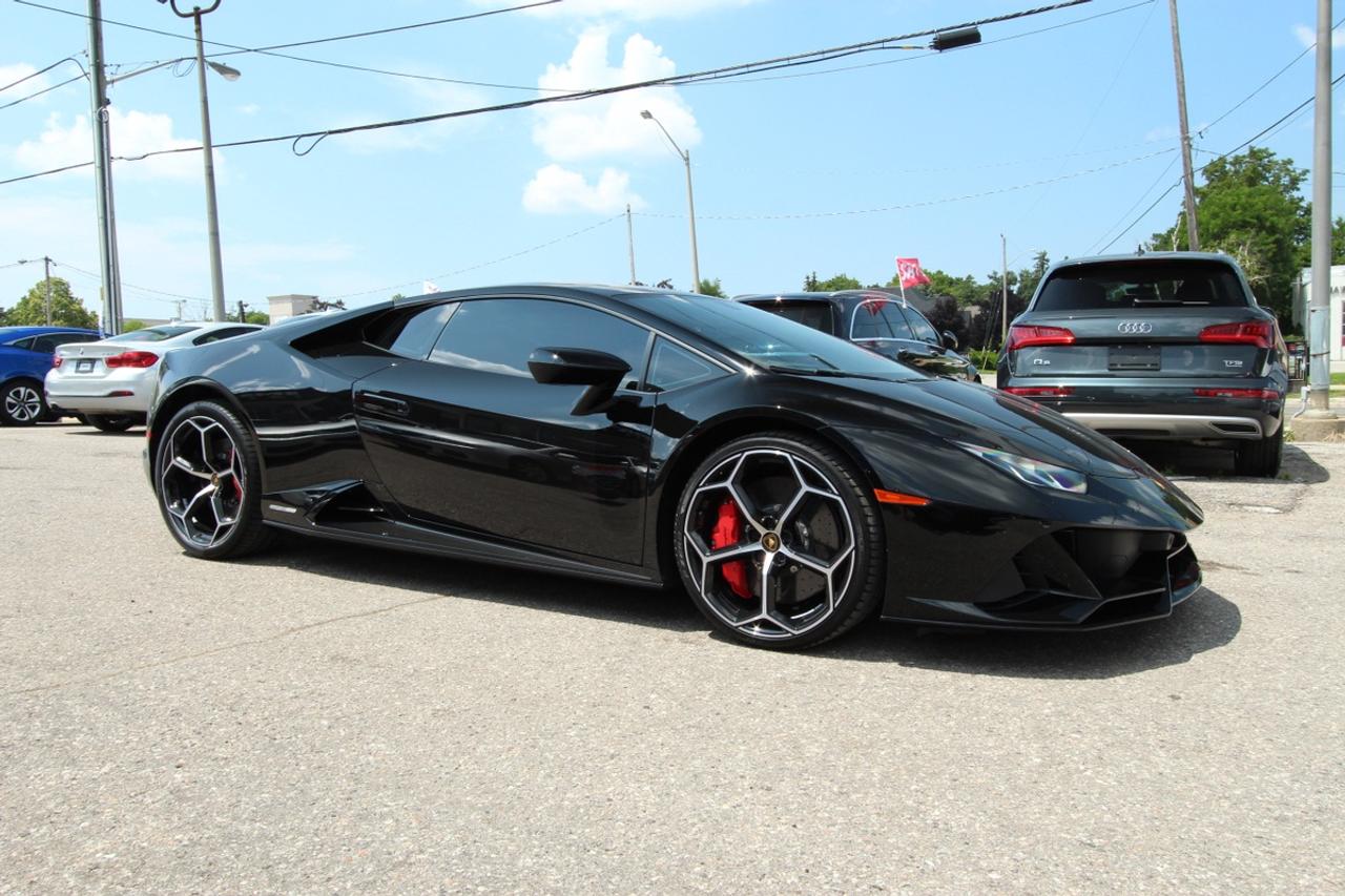 2023 Lamborghini Huracan EVO AWD Photo