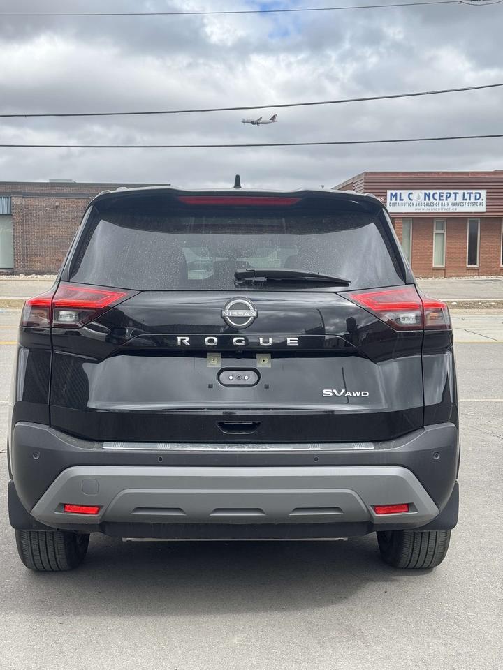2023 Nissan Rogue AWD, MOONROOF, BACK UP CAMERA, HEATED SEATS Photo3