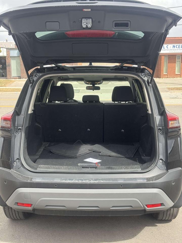 2023 Nissan Rogue AWD, MOONROOF, BACK UP CAMERA, HEATED SEATS Photo