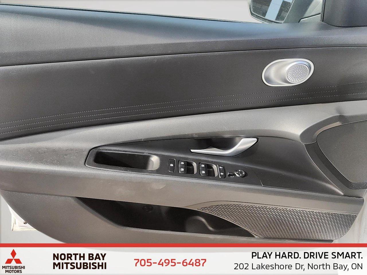2025 Hyundai Elantra Essential Photo