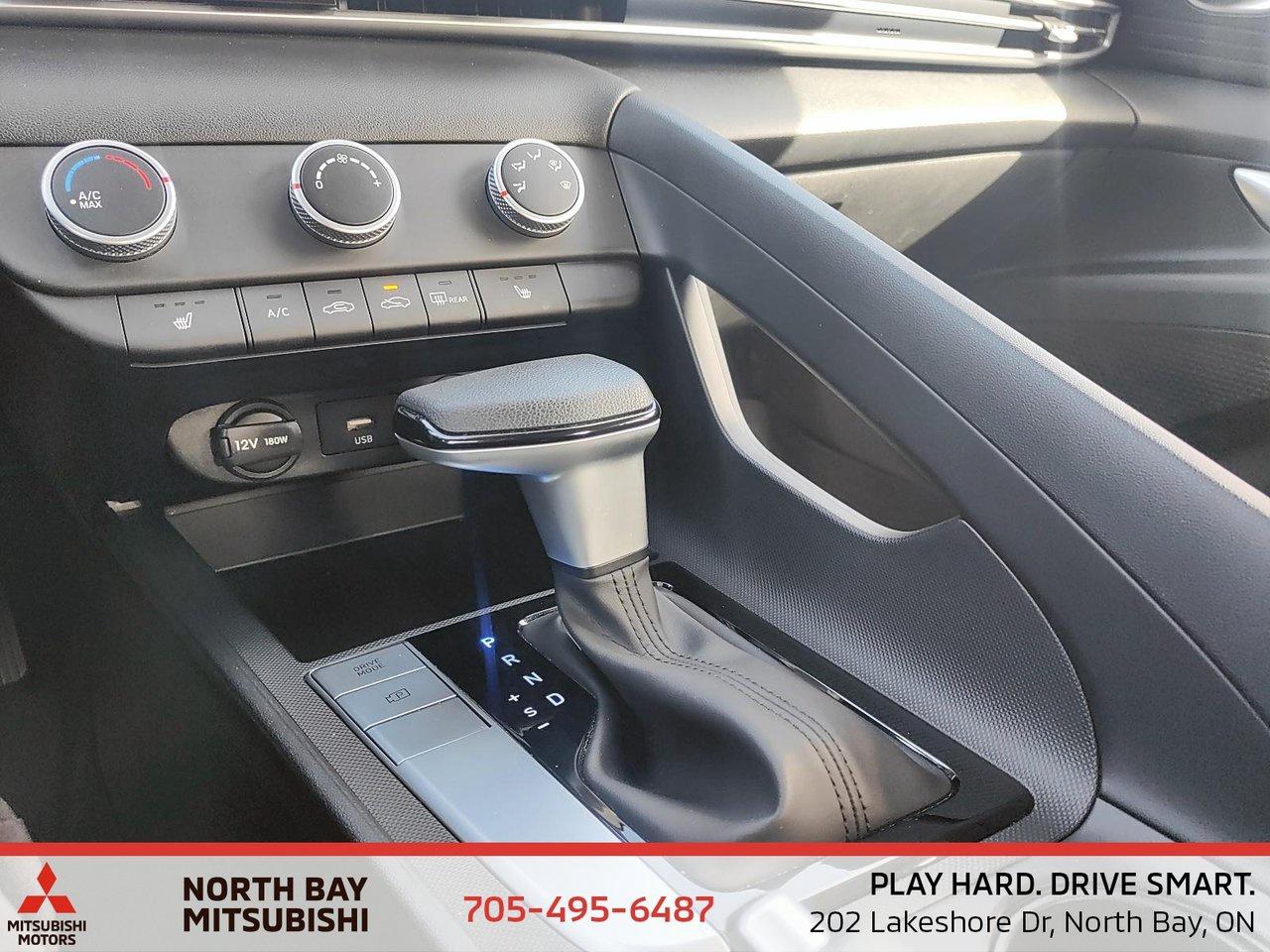 2025 Hyundai Elantra Essential Photo