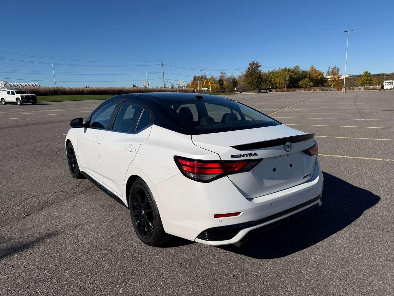 2025 Nissan Sentra SR Photo