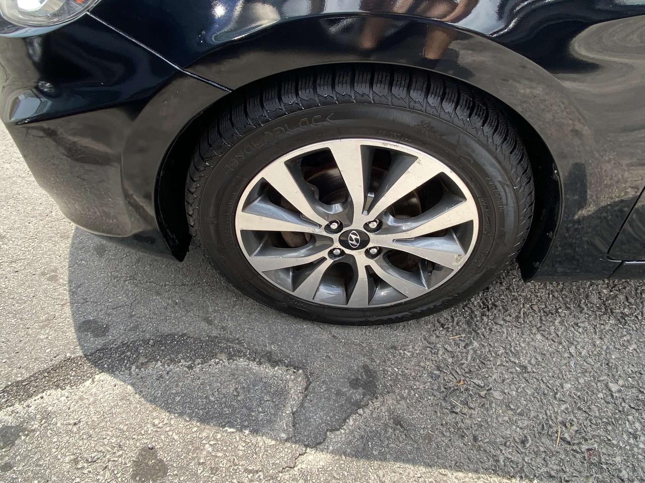 2017 Hyundai Accent 4DR SDN AUTO SE Photo
