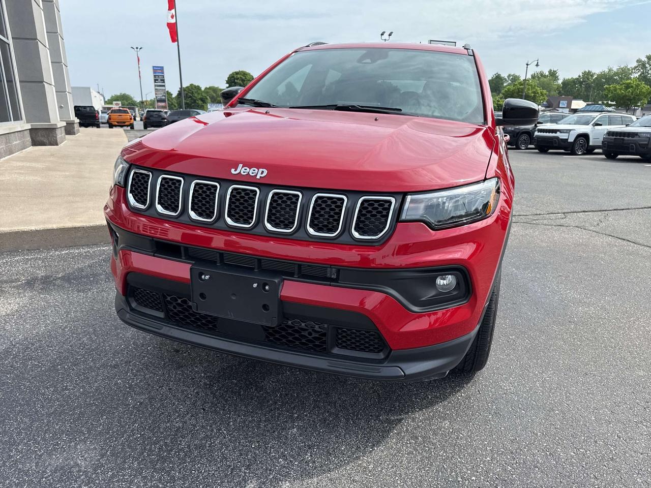 2024 Jeep Compass NORTH Photo