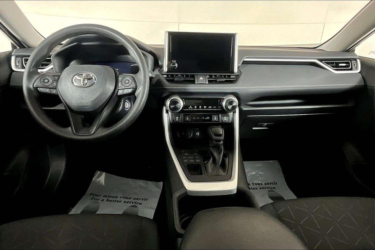 2024 Toyota RAV4 LE AWD Photo