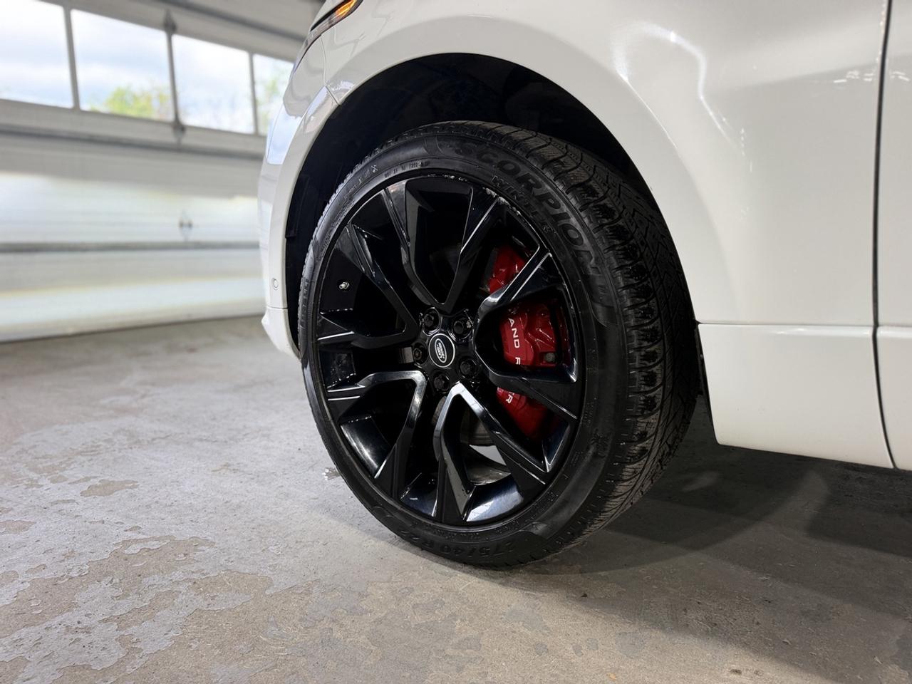 2020 Land Rover Range Rover Sport HST Photo